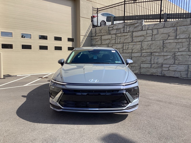 2026 Hyundai Sonata SE photo 2