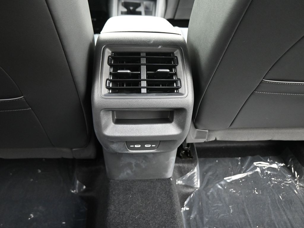 2025 Volkswagen Tiguan SE R-Line Black photo 38