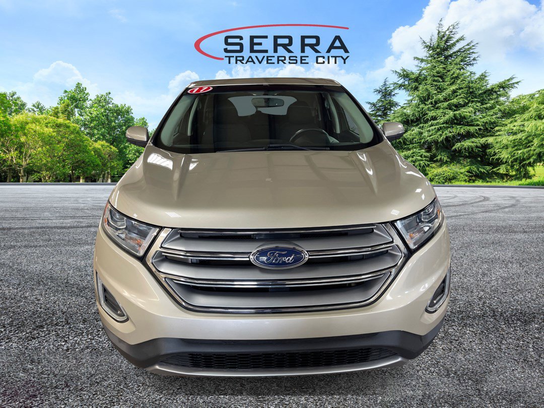 2017 Ford Edge SEL photo 2