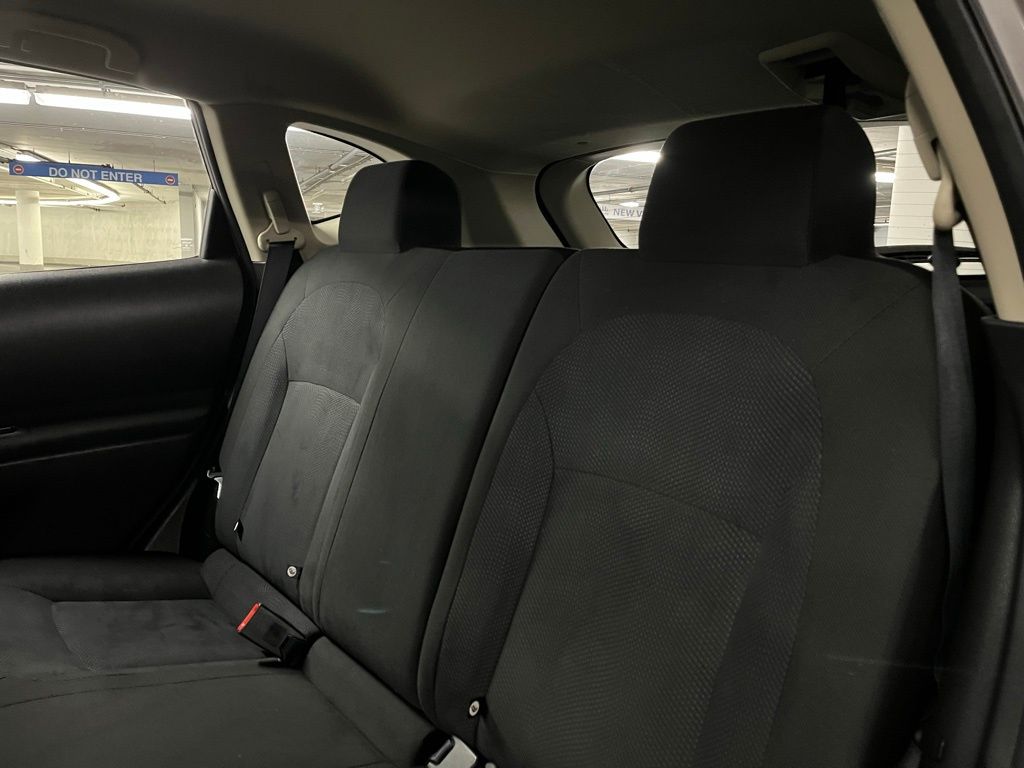 2015 Nissan Rogue Select S photo 14