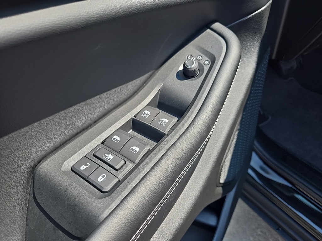 2025 Jeep Grand Cherokee Altitude X photo 28