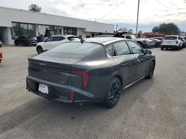2025 Kia K4 GT-Line Turbo photo 2