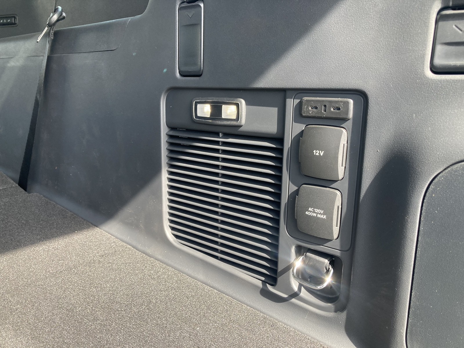 2025 Ford Expedition Platinum MAX photo 9