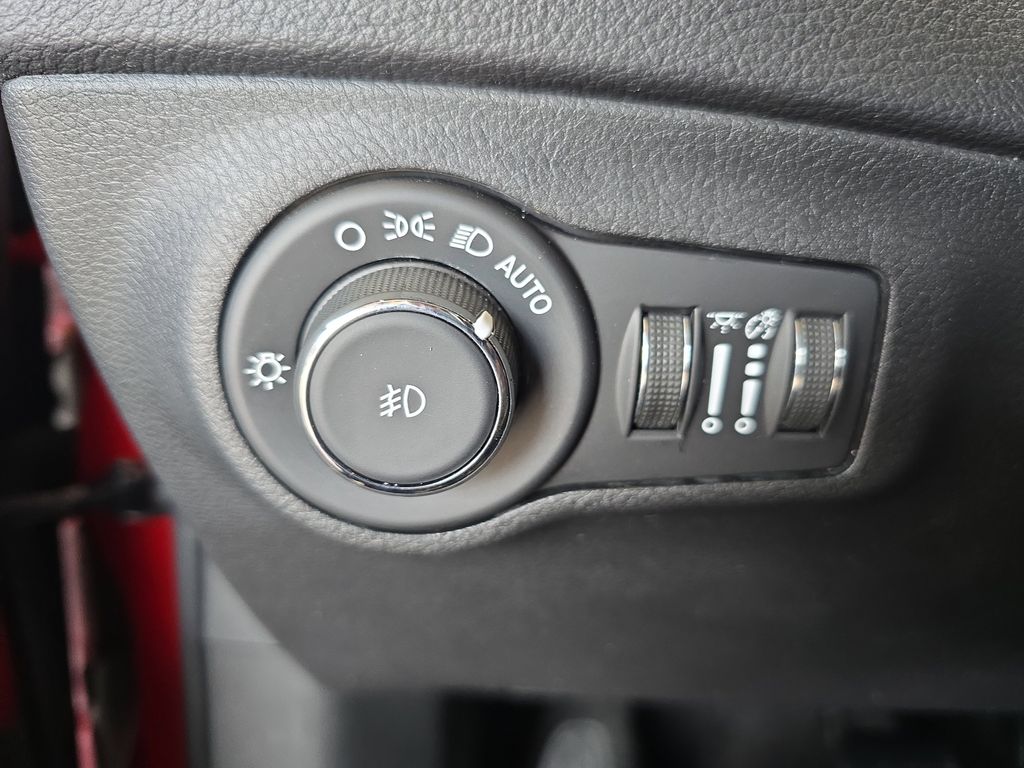 2018 Jeep Compass North Edition Latitude photo 25