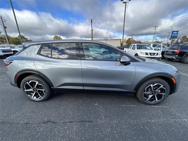 2026 Chevrolet Equinox EV 1LT photo 4