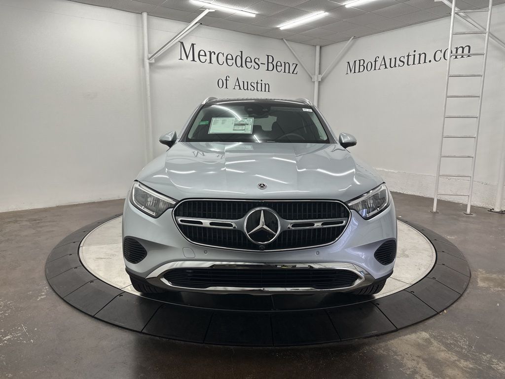 2025 Mercedes Benz GLC 350e 4MATIC photo 2