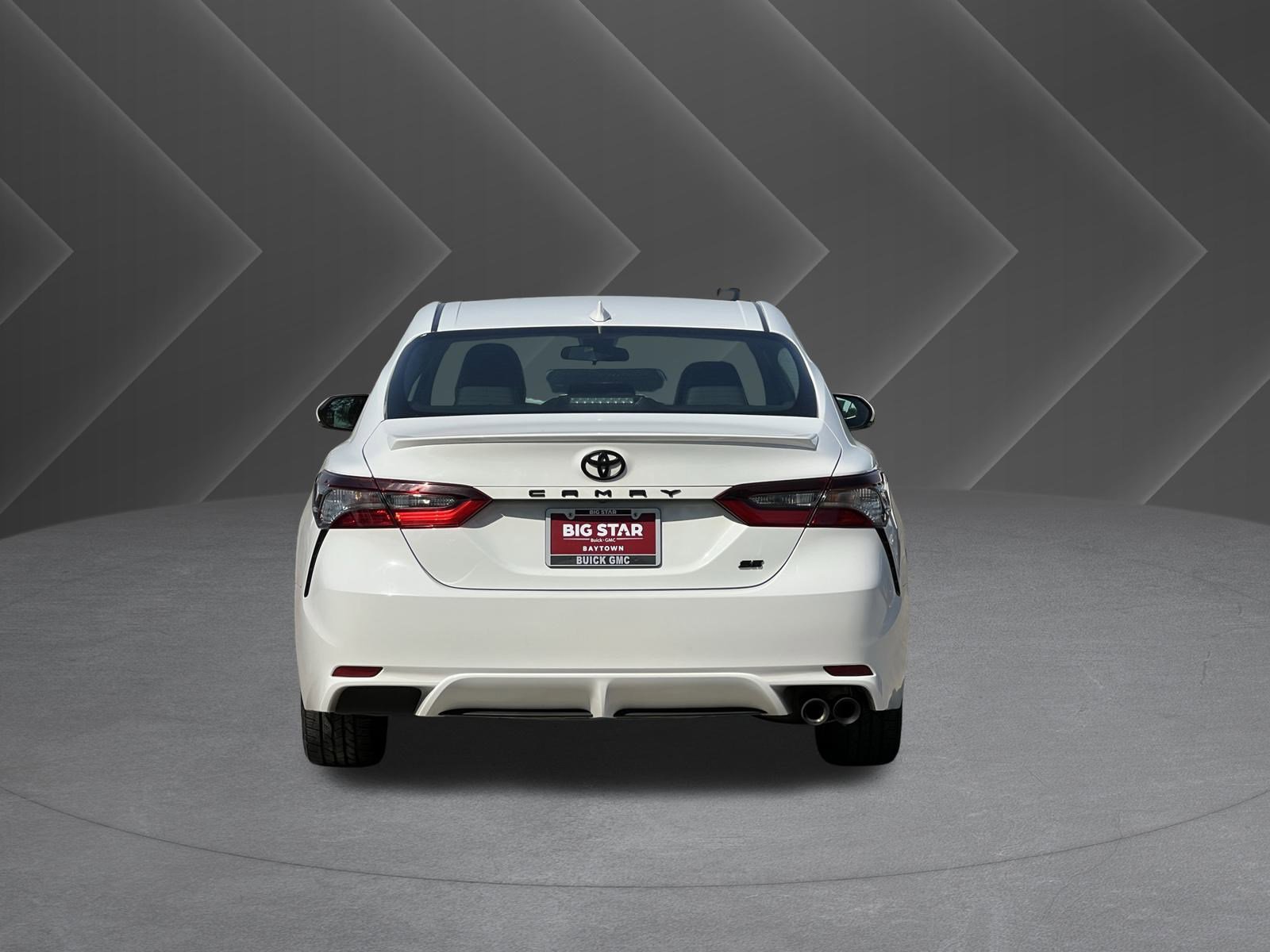 2024 Toyota Camry SE photo 3