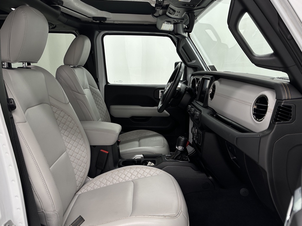 2022 Jeep Wrangler Unlimited Sahara High Altitude 4xe photo 17