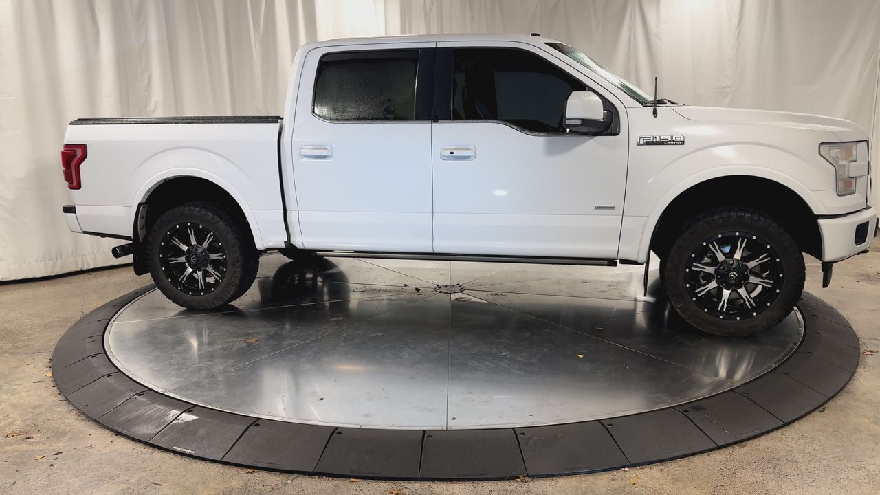 2017 Ford F-150 Lariat photo 2