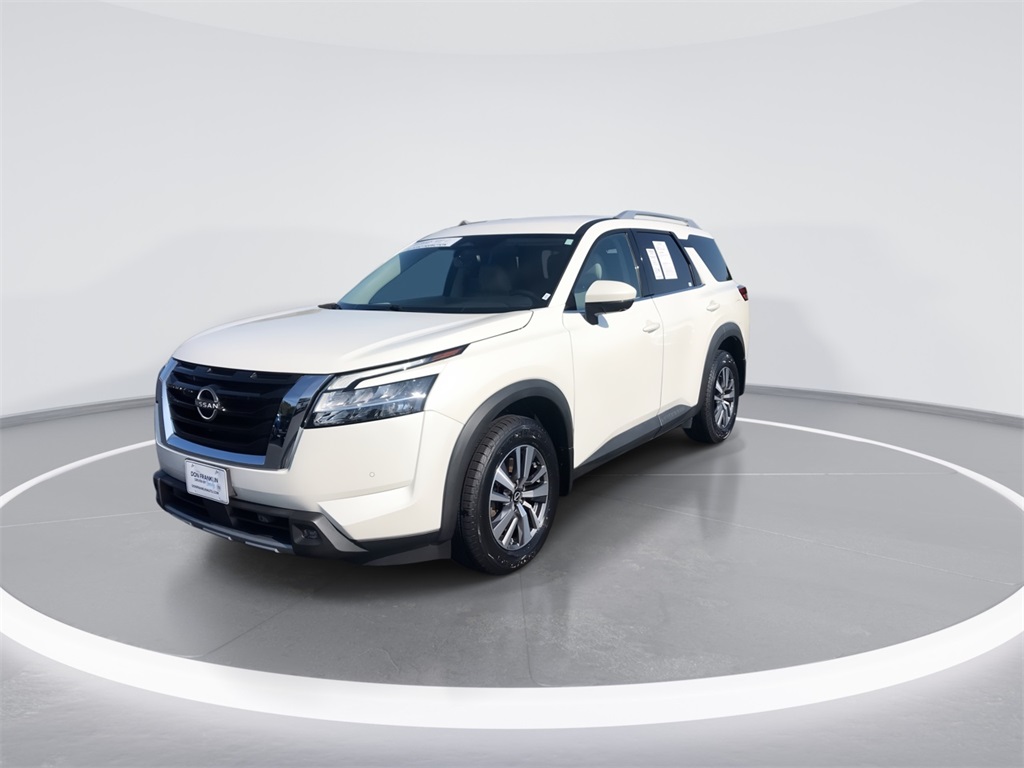 2022 Nissan Pathfinder SL photo 4
