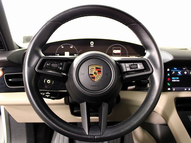 2023 Porsche Taycan photo 15