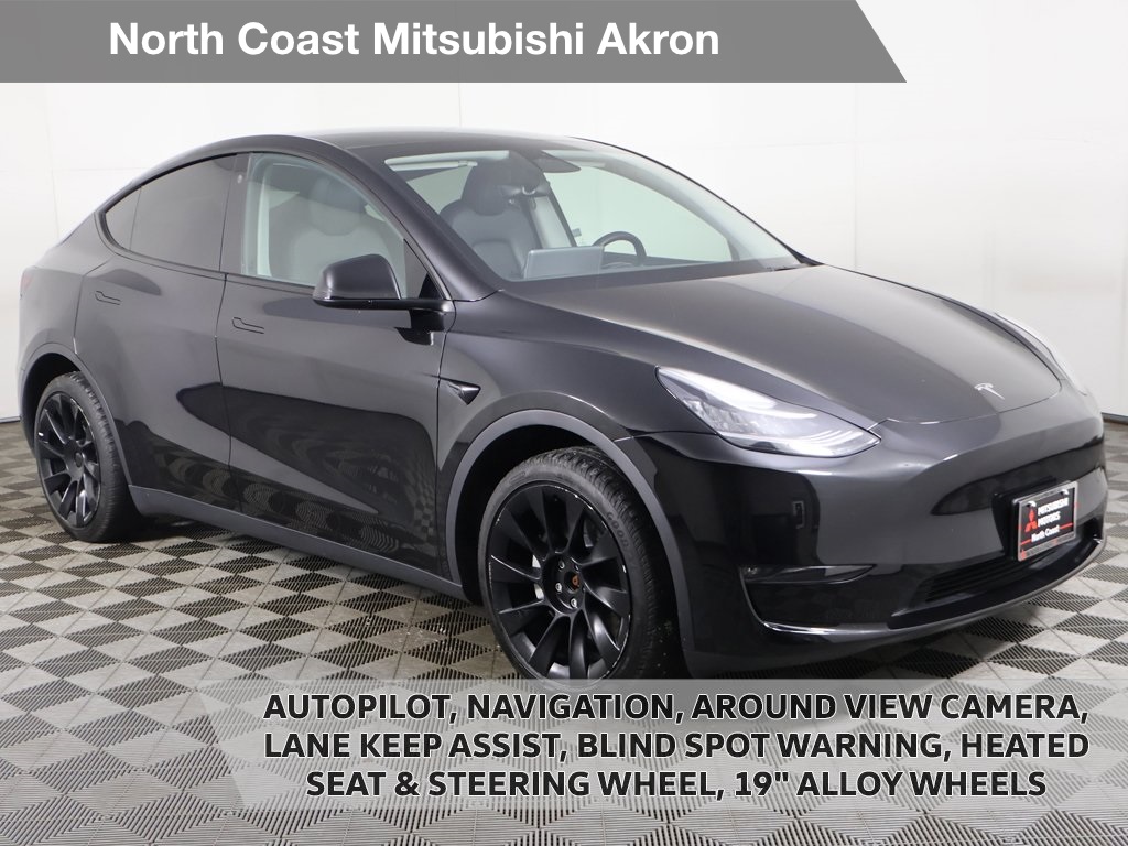 2023 Tesla Model Y Long Range's photo