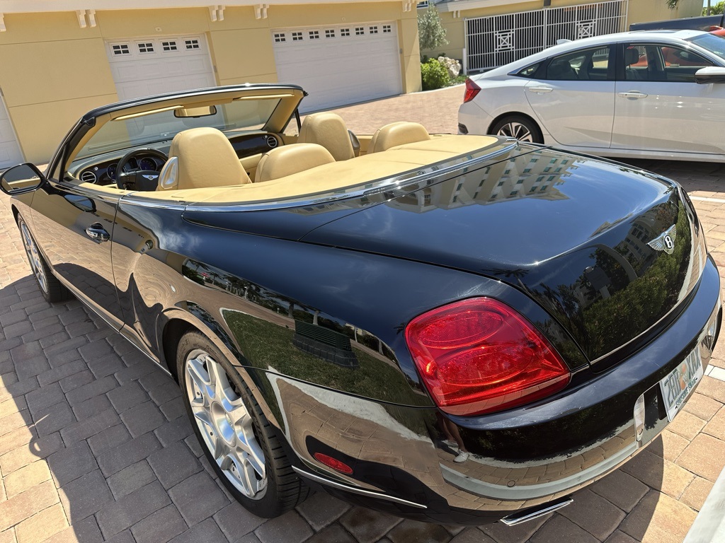 2011 Bentley Continental GTC Mulliner photo 6