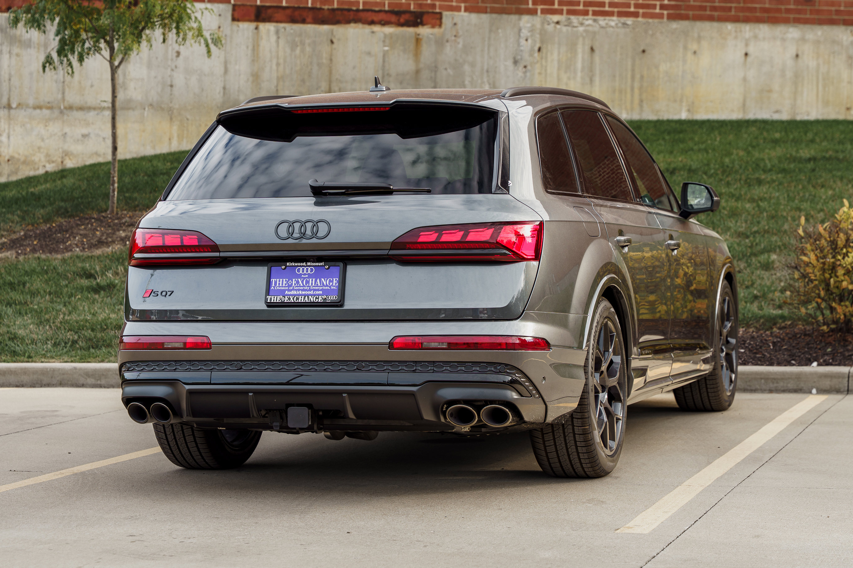 2026 Audi SQ7 Prestige photo 2