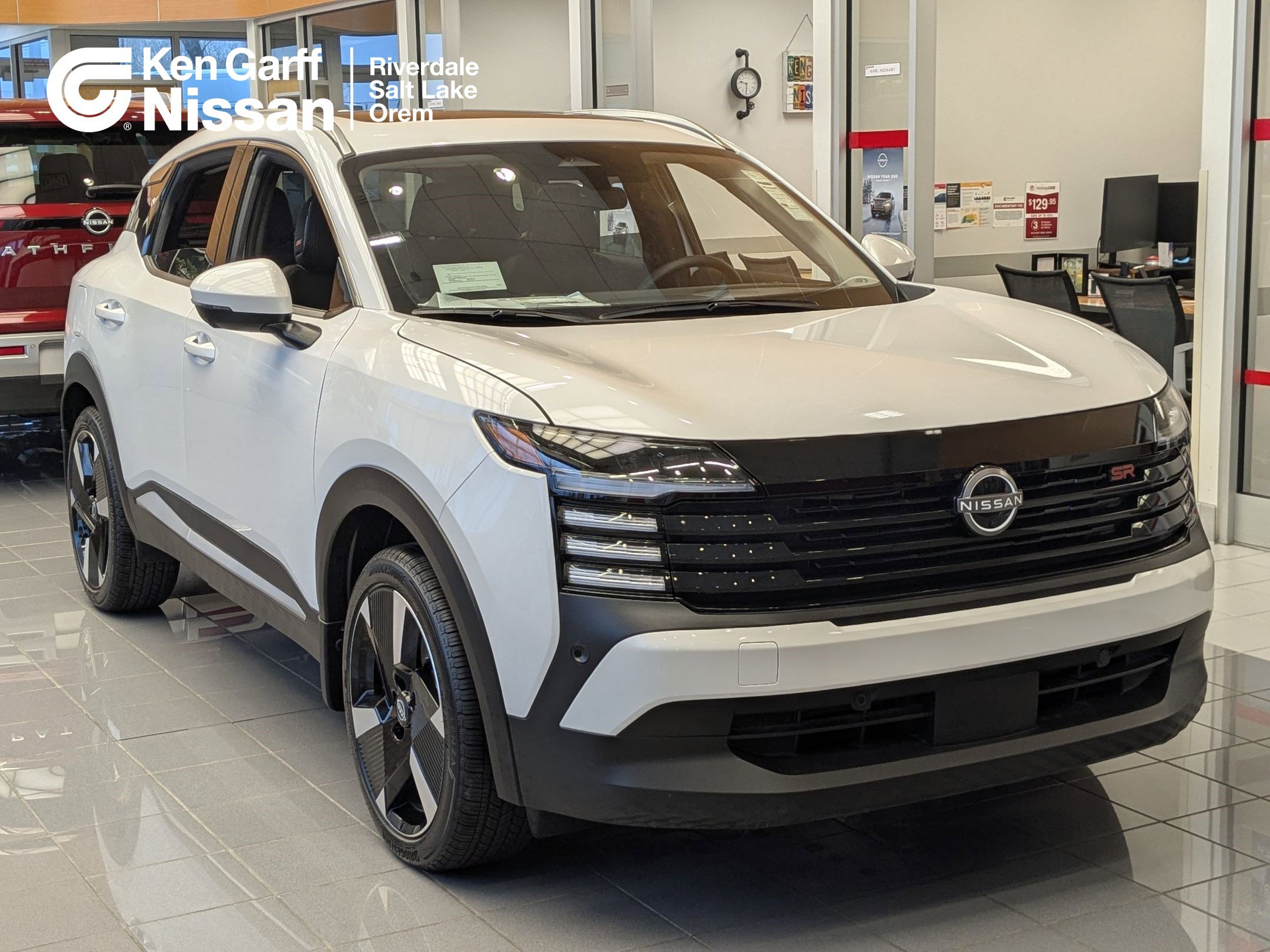 2025 Nissan Kicks SR AWD's photo