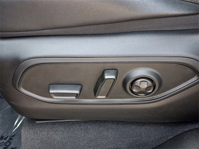 2023 Jeep Grand Cherokee Altitude photo 11