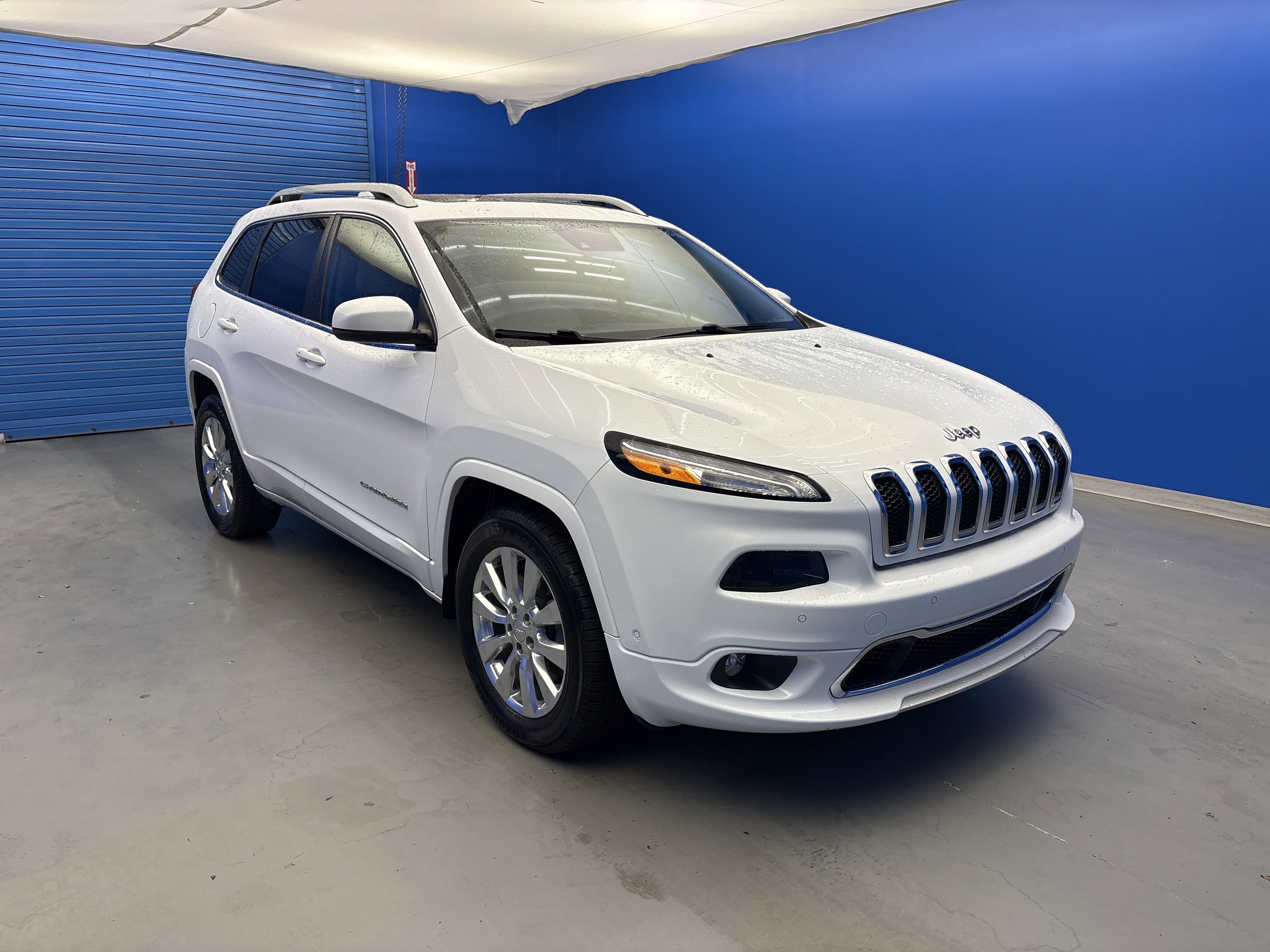 2018 Jeep Cherokee Overland photo 2