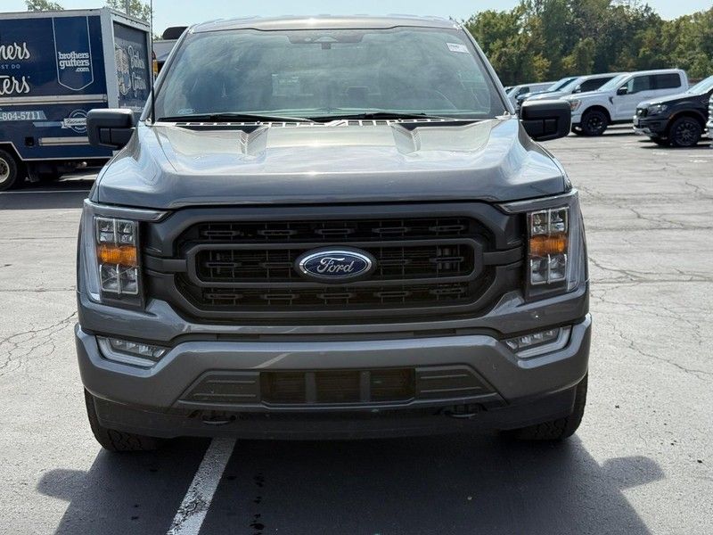 2022 Ford F-150 XLT photo 9