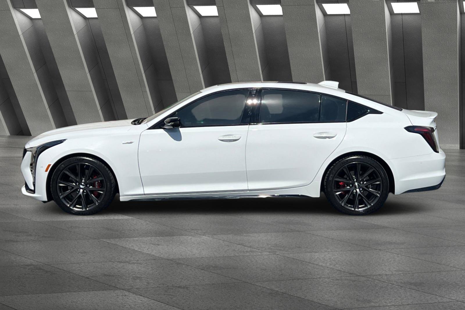 2025 Cadillac CT5 V photo 6