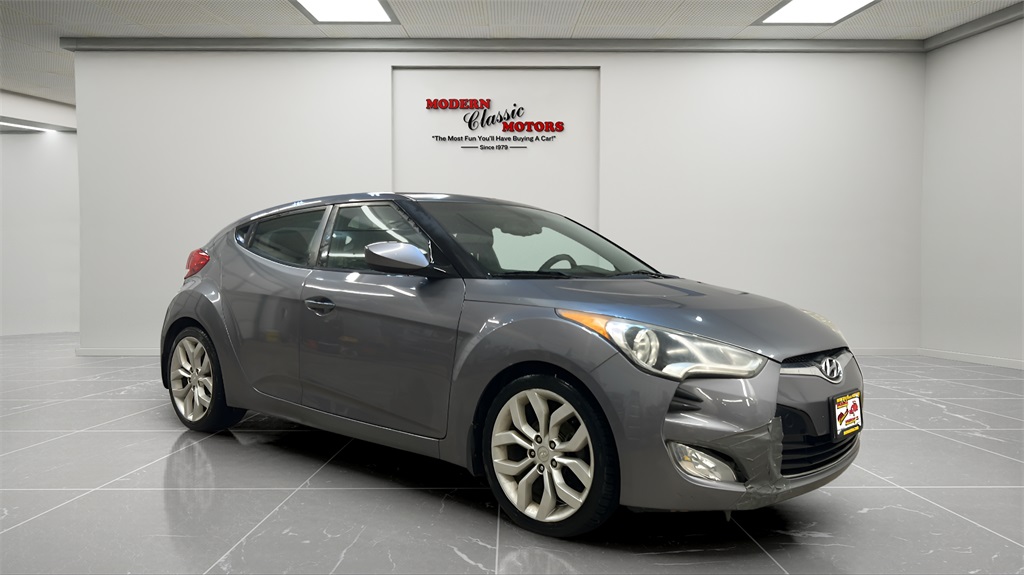2013 Hyundai Veloster Base's photo