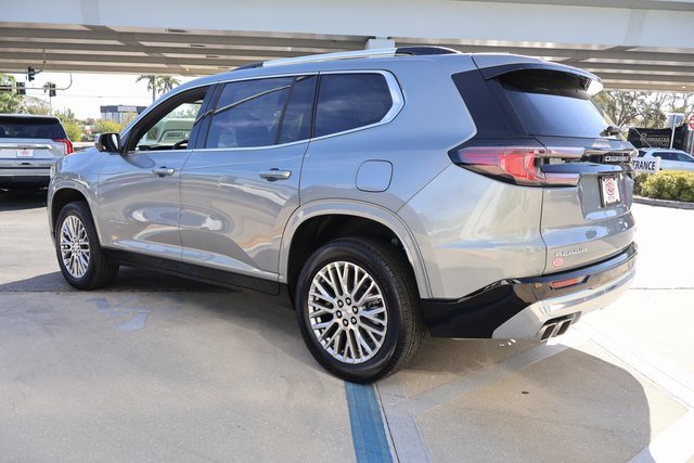 2025 Gmc Acadia Denali photo 3