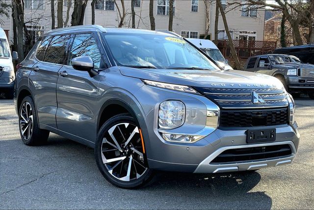 2023 Mitsubishi Outlander SEL