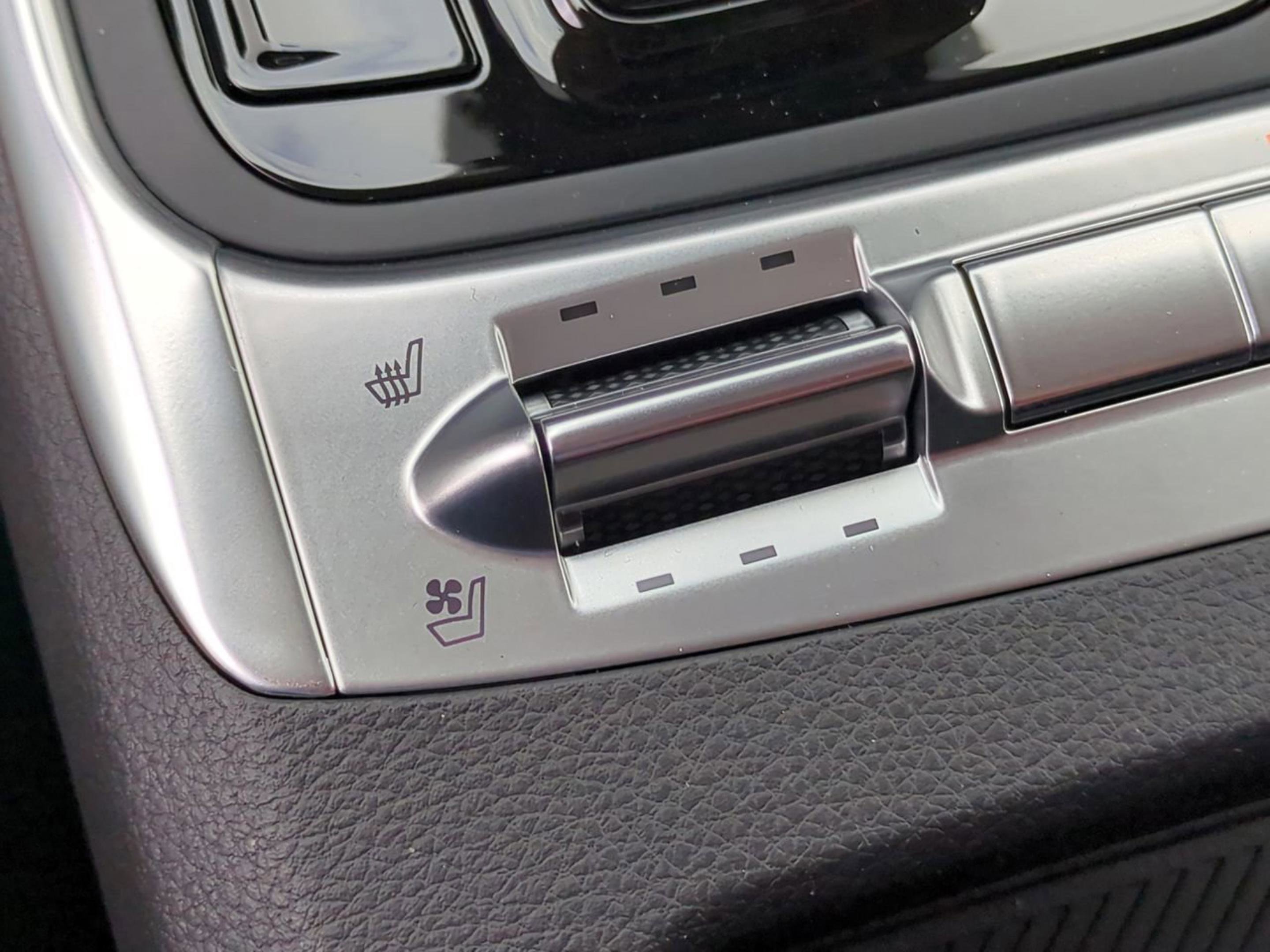 2026 Kia Carnival SX photo 18