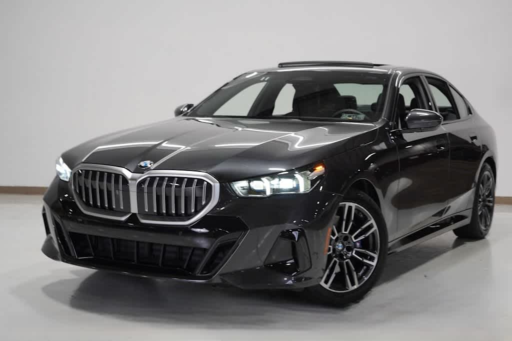 2026 BMW 5 Series 530i's photo