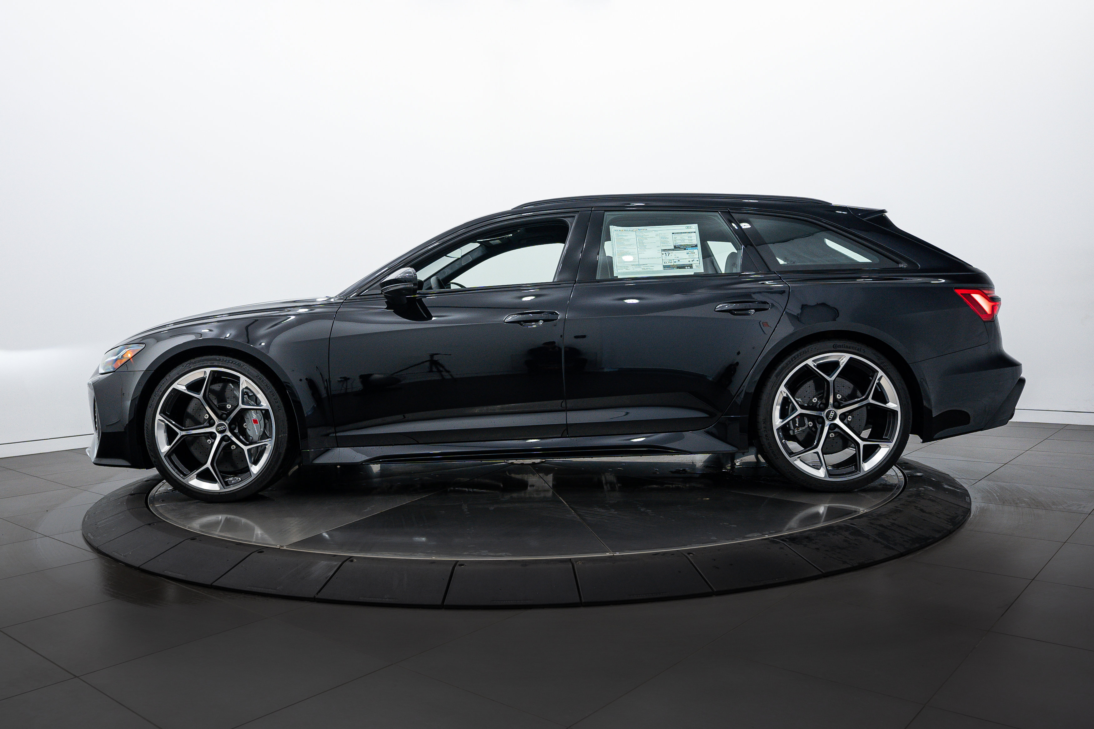 2025 Audi RS 6 Avant Performance Base photo 6