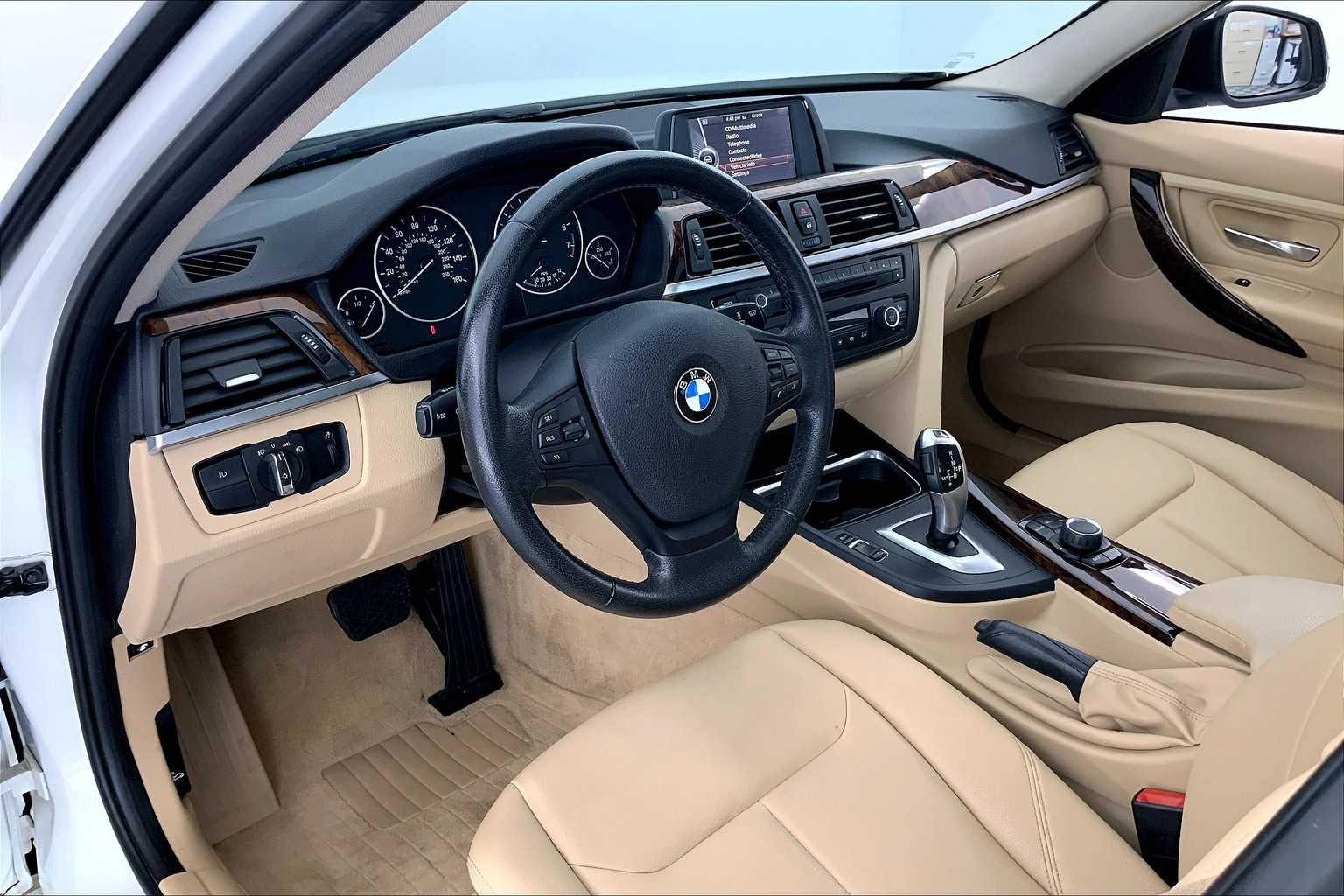 Used 2014 BMW 3 Series 320i with VIN WBA3C3C58EF983671 for sale in Des Moines, IA