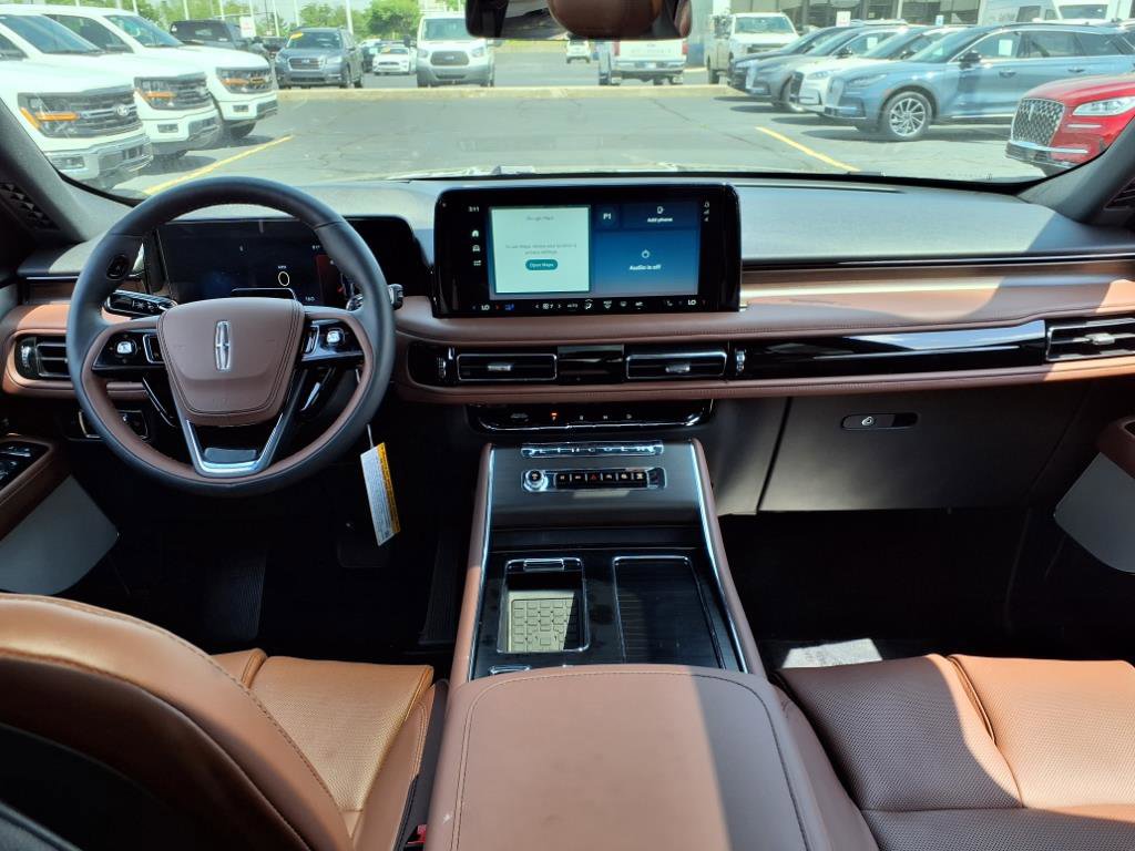 2025 Lincoln Aviator Reserve photo 6