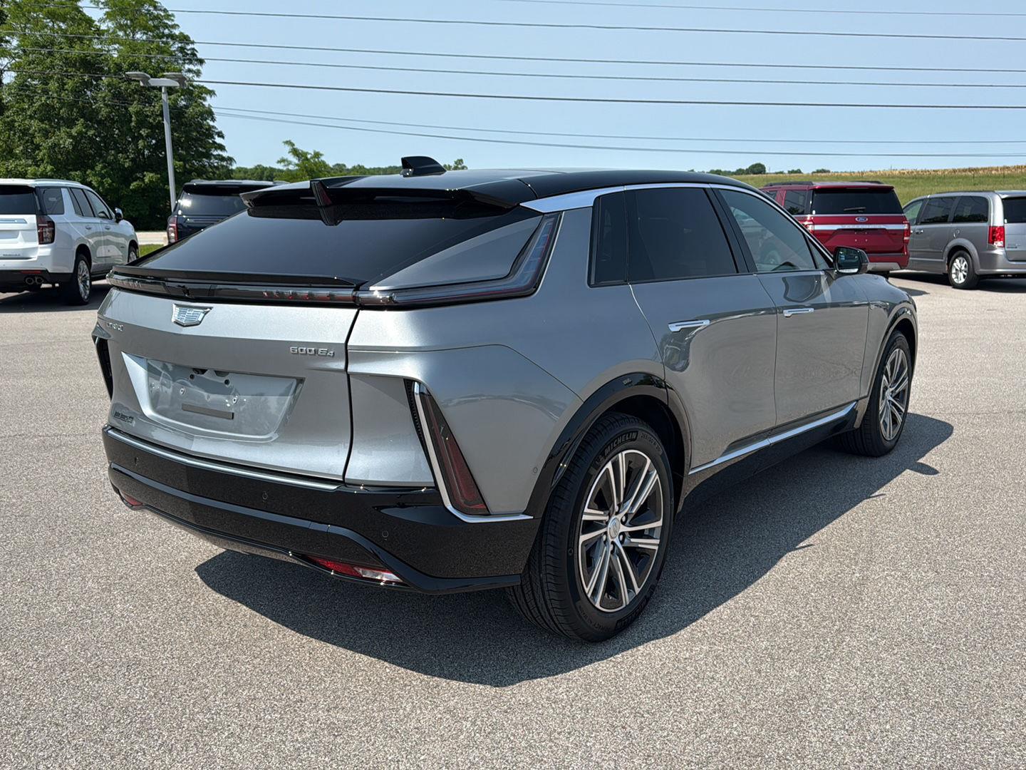 2025 Cadillac Lyriq Luxury photo 17