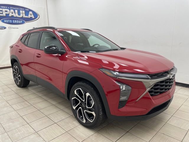 2026 Chevrolet Trax RS's photo