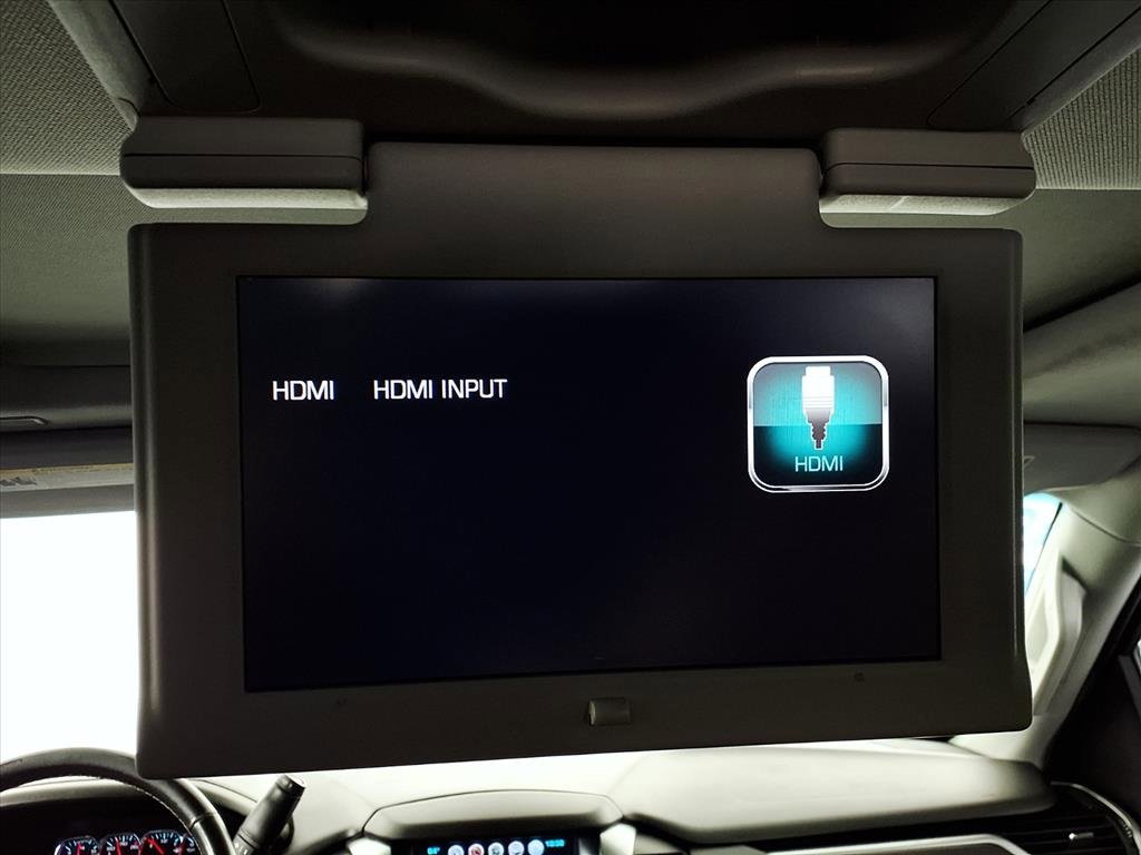 2020 Chevrolet Suburban LT photo 5