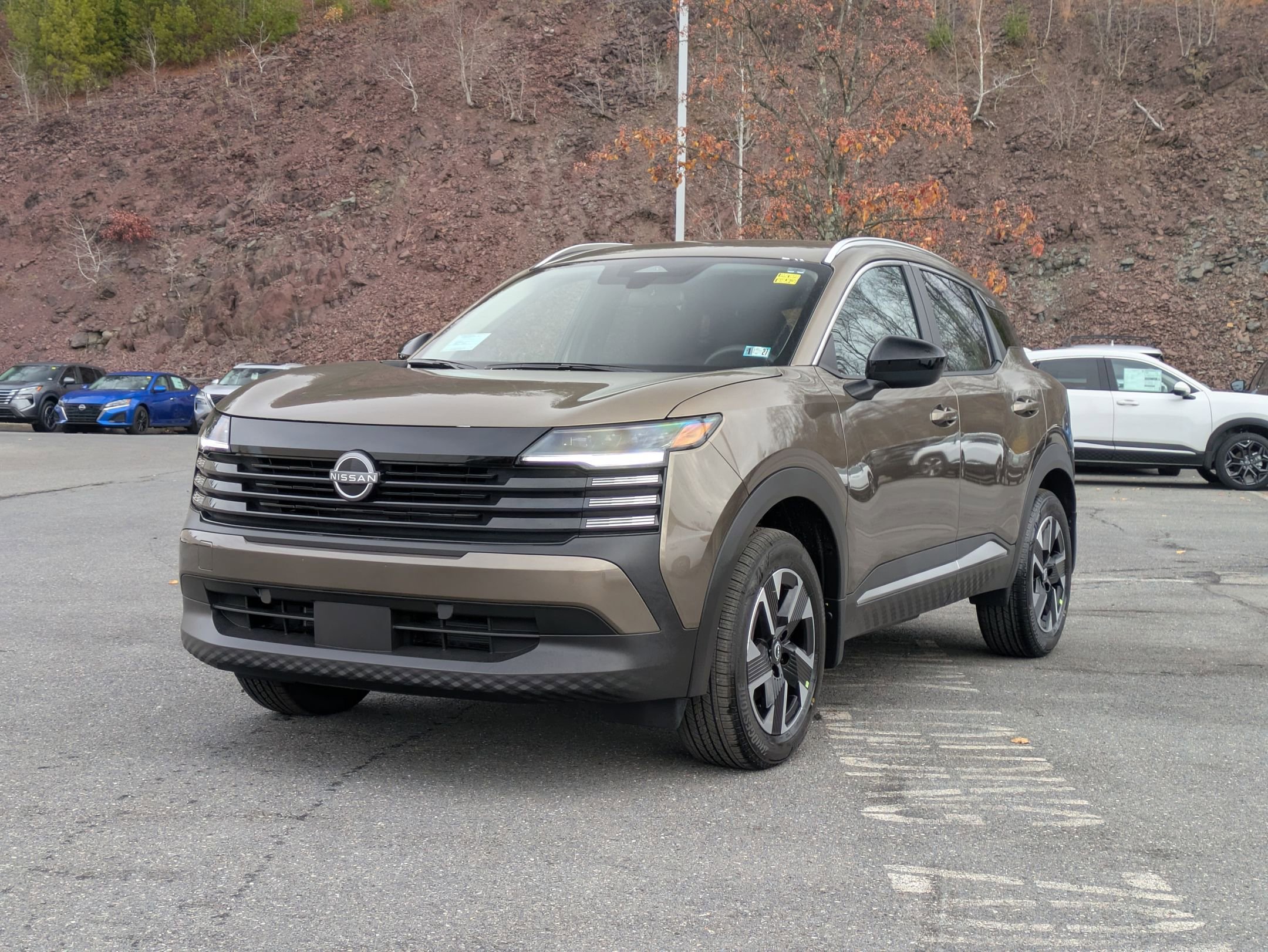 2026 Nissan Kicks SV photo 3