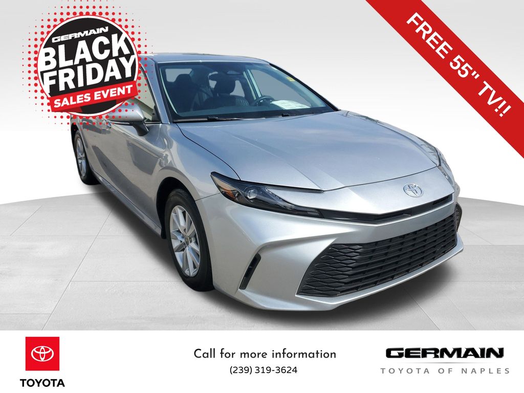 2025 Toyota Camry LE photo 4