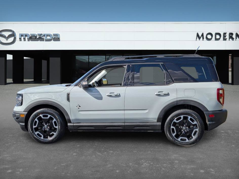 2021 Ford Bronco Sport Outer Banks photo 2