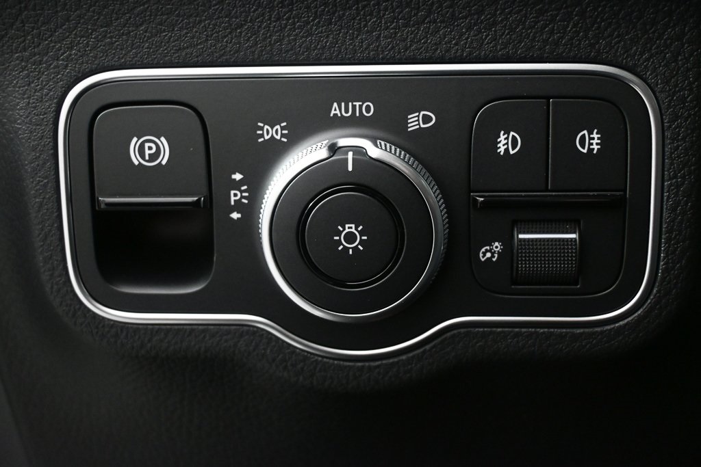 2026 Mercedes Benz GLA 250 photo 8