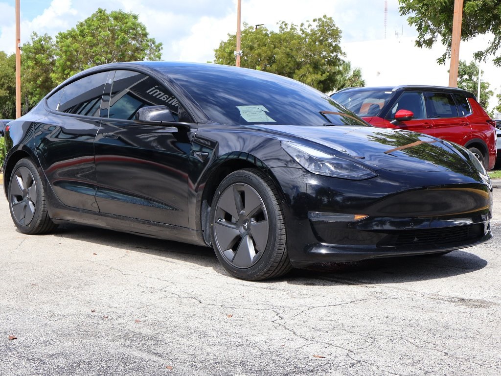 2021 Tesla Model 3 Long Range photo 2