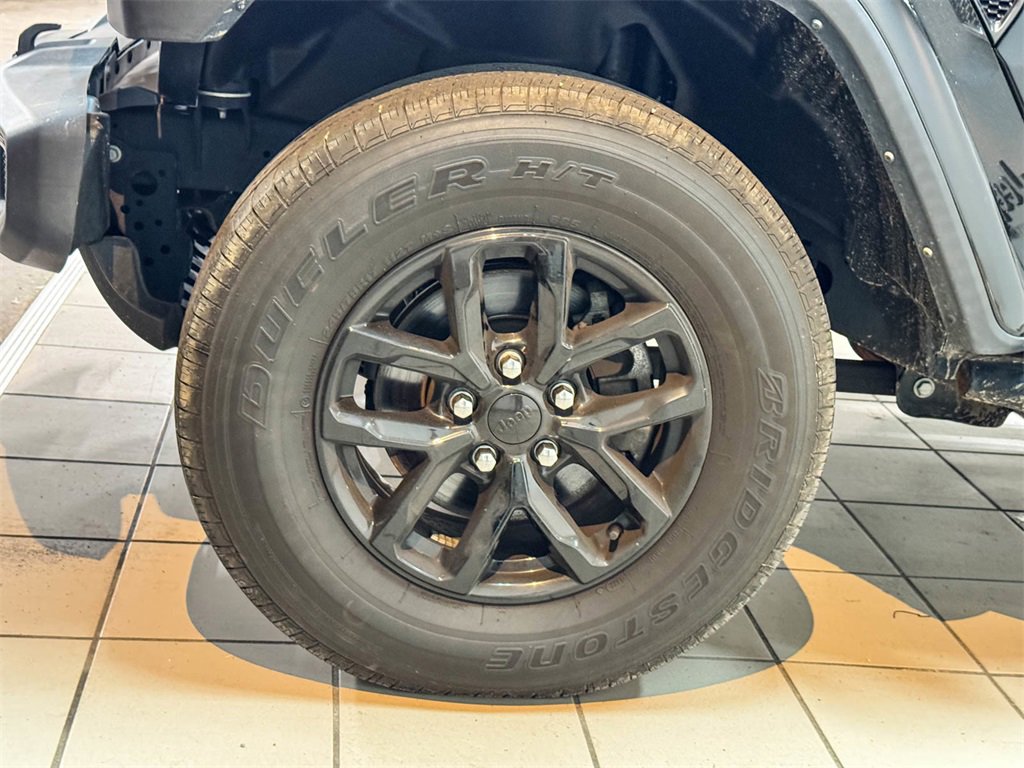 2022 Jeep Gladiator Altitude photo 14