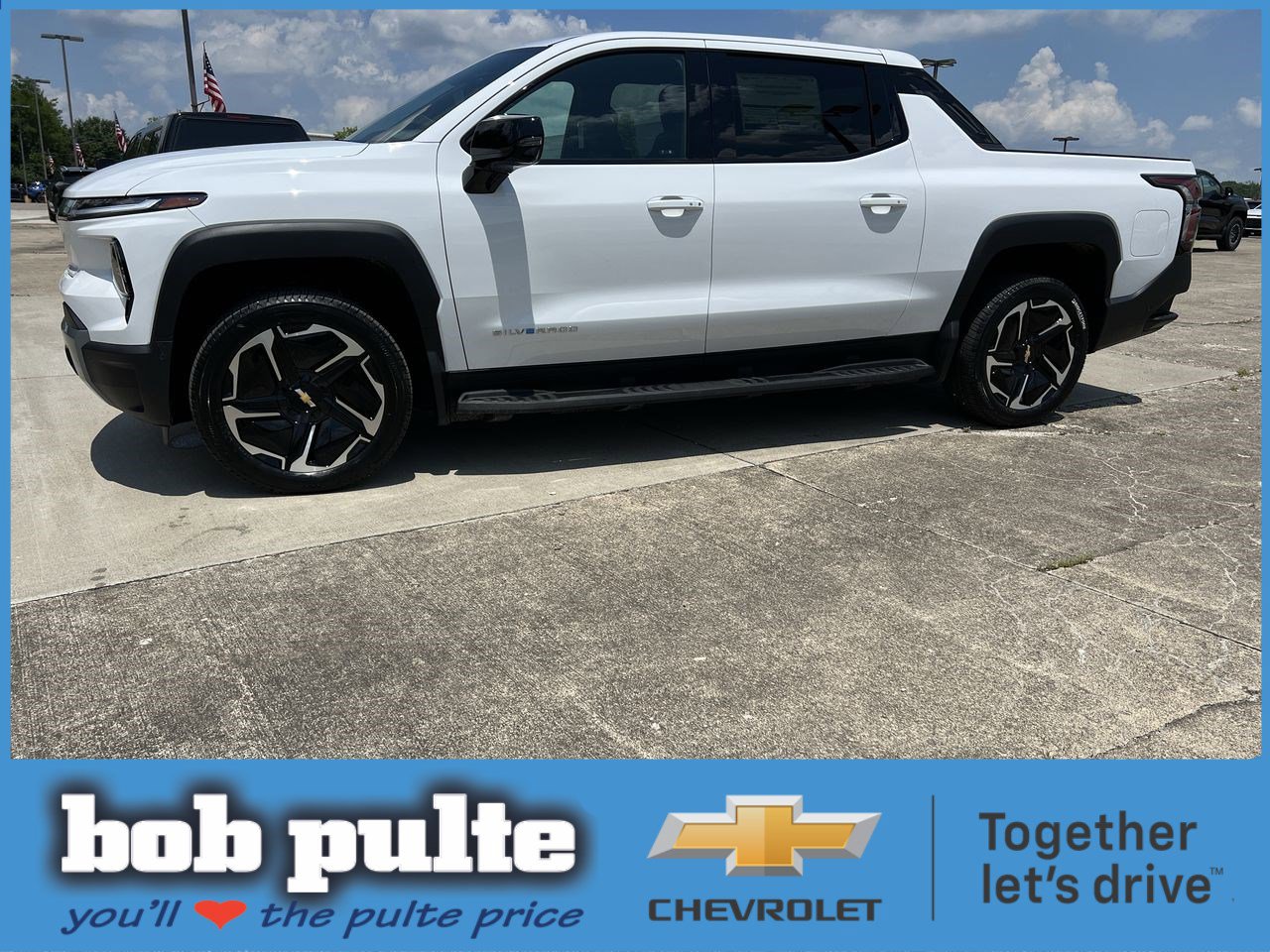 2026 Chevrolet Silverado EV LT's photo