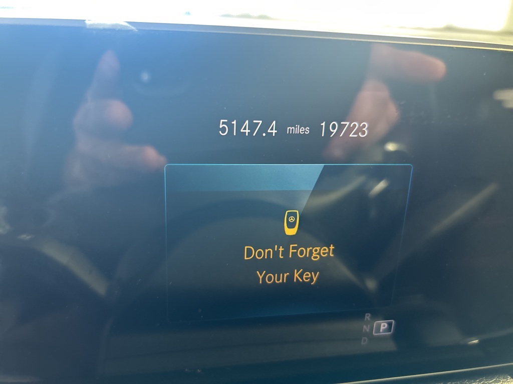 2021 Mercedes Benz GLB 250 photo 4