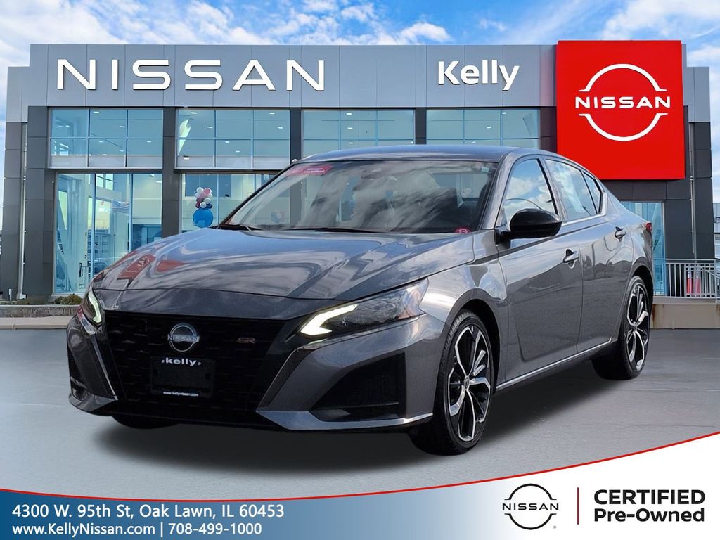 2023 Nissan Altima SR