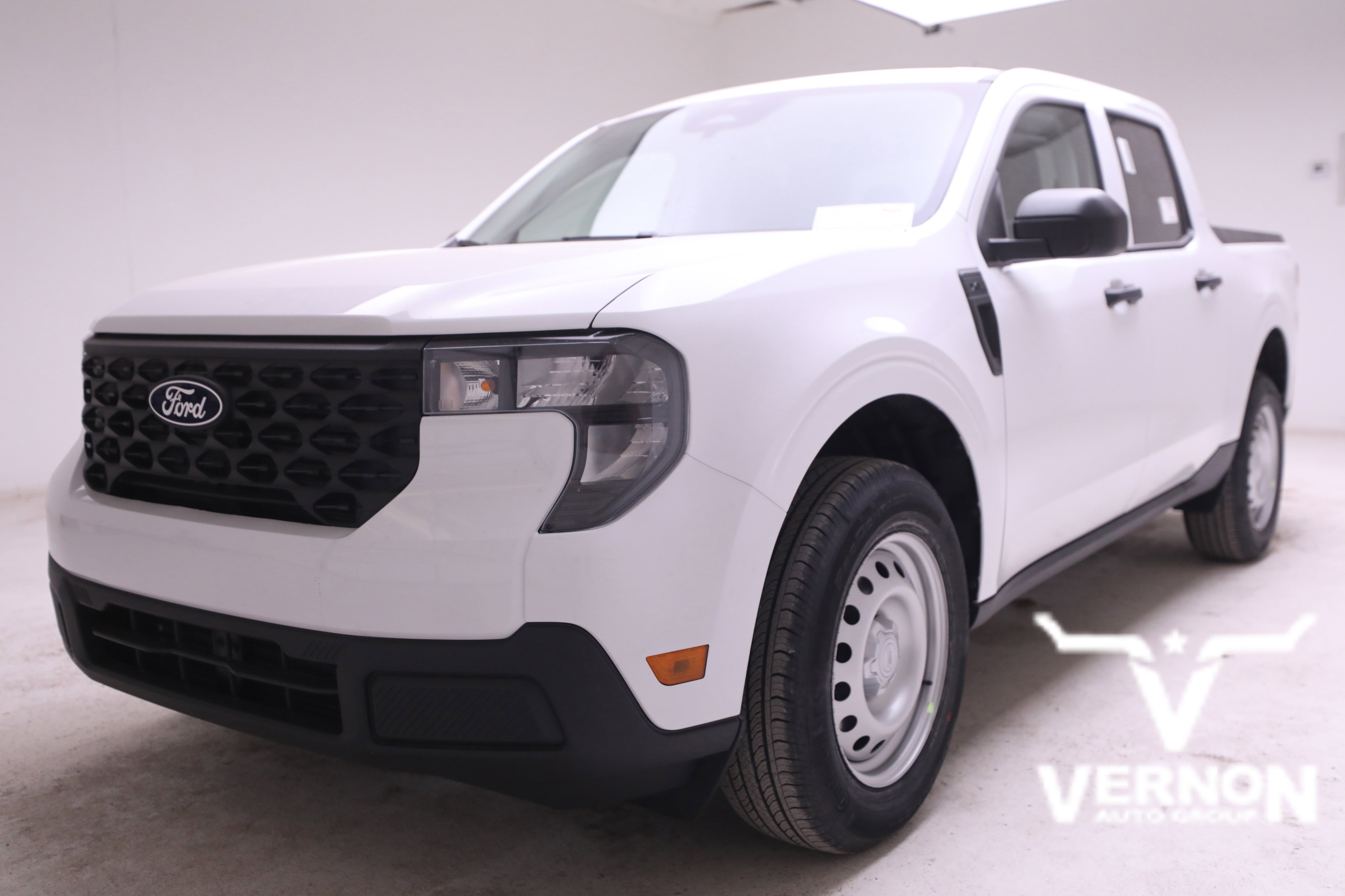 2026 Ford Maverick XL's photo