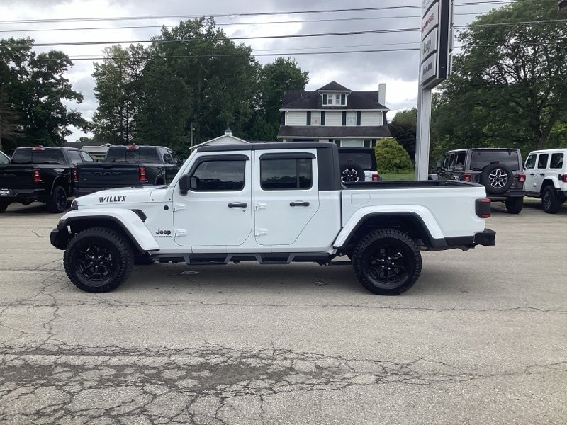 2021 Jeep Gladiator Willys photo 4