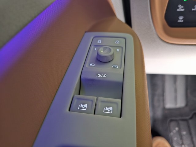 2025 Volkswagen ID. Buzz photo 47