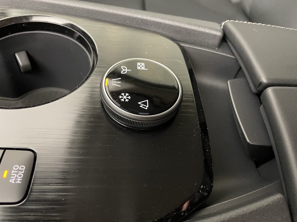 2025 Nissan Rogue S photo 30