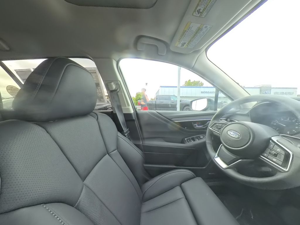 2025 Subaru Outback Limited XT photo 25