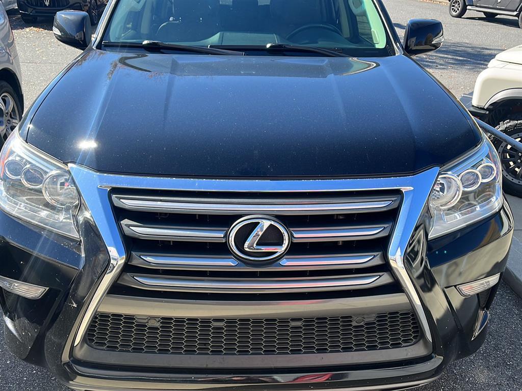 2018 Lexus GX 460 Premium photo 3