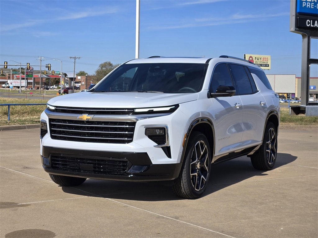 2026 Chevrolet Traverse High Country photo 2
